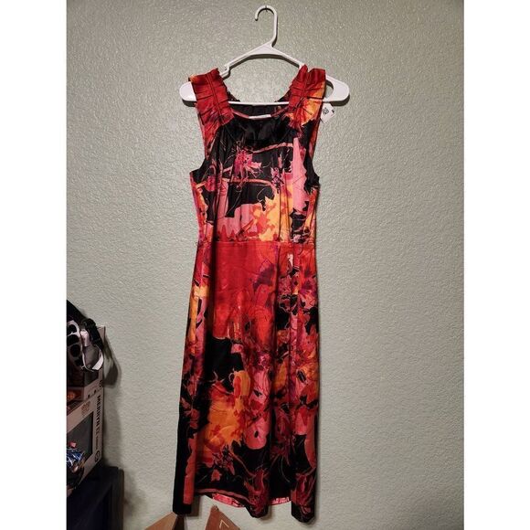 T Tahari size 10 red dress - Picture 4 of 11